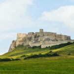 世界に残る古城の魅力を徹底解説！一度は訪れたい名城15選と歴史の秘密